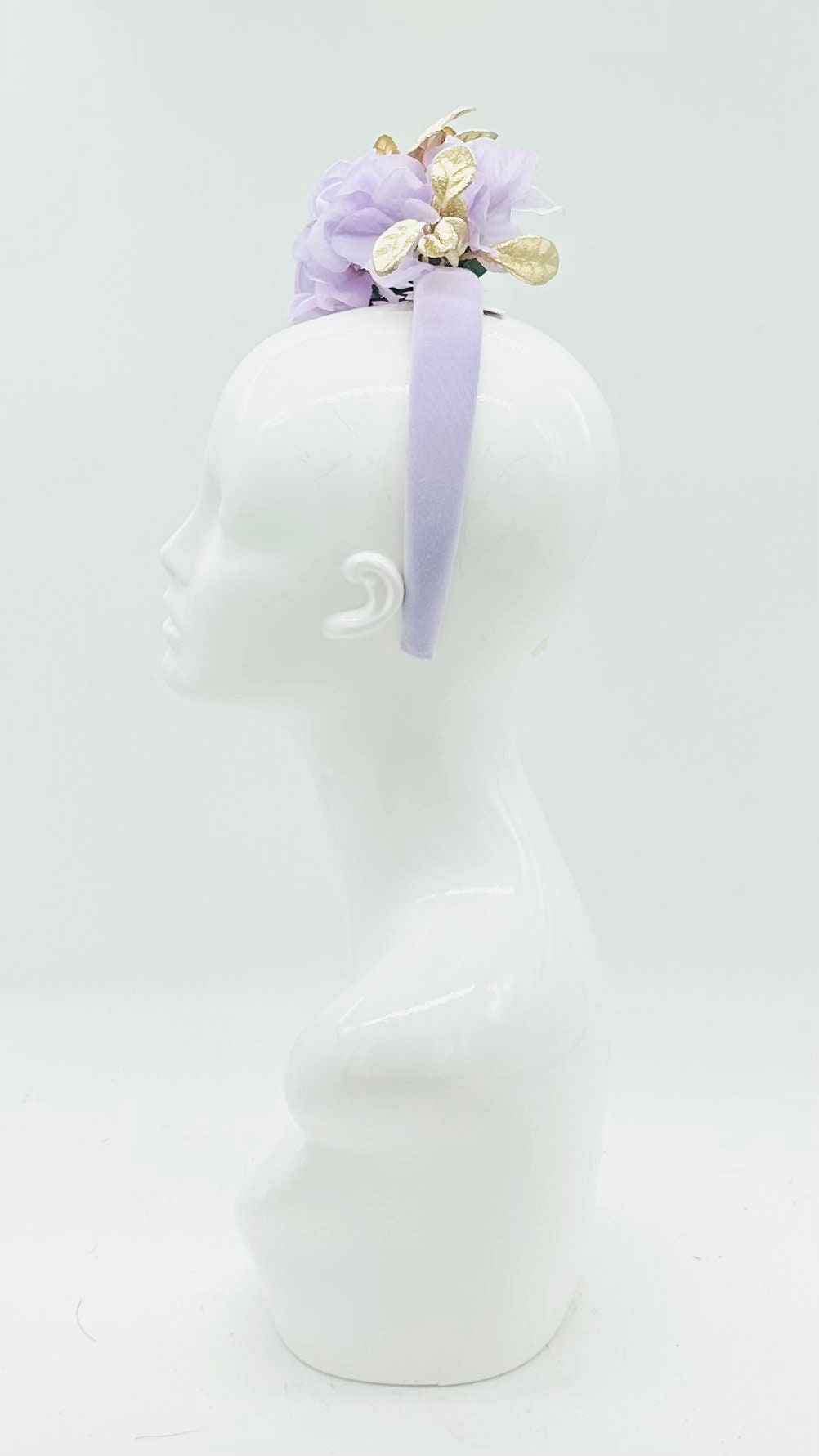 Lavender lilac Kentucky Derby Fascinator, Oaks, Thurby, headpiece, derby hat Kentucky Derby Hat Alternative, Floral Fascinator (SILVER LINE)