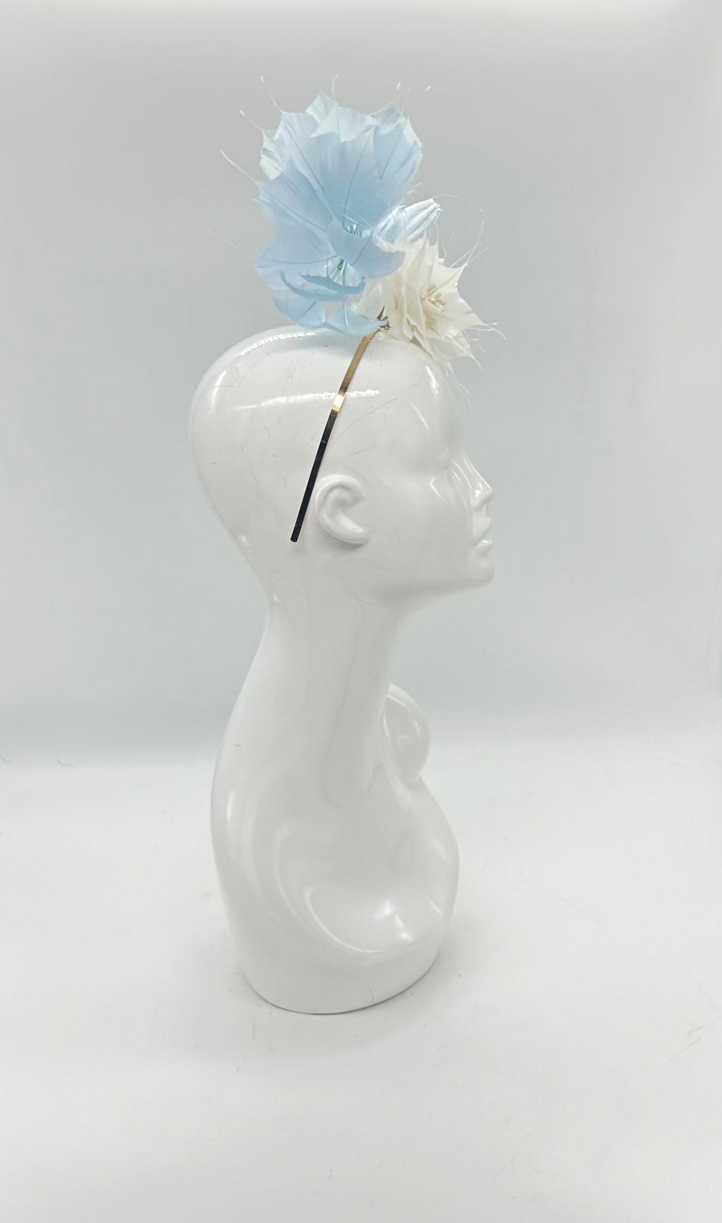 Baby blue and white feather Derby Fascinator, Kentucky Derby Hat Alternative, Kentucky derby hat (GOLD LINE)