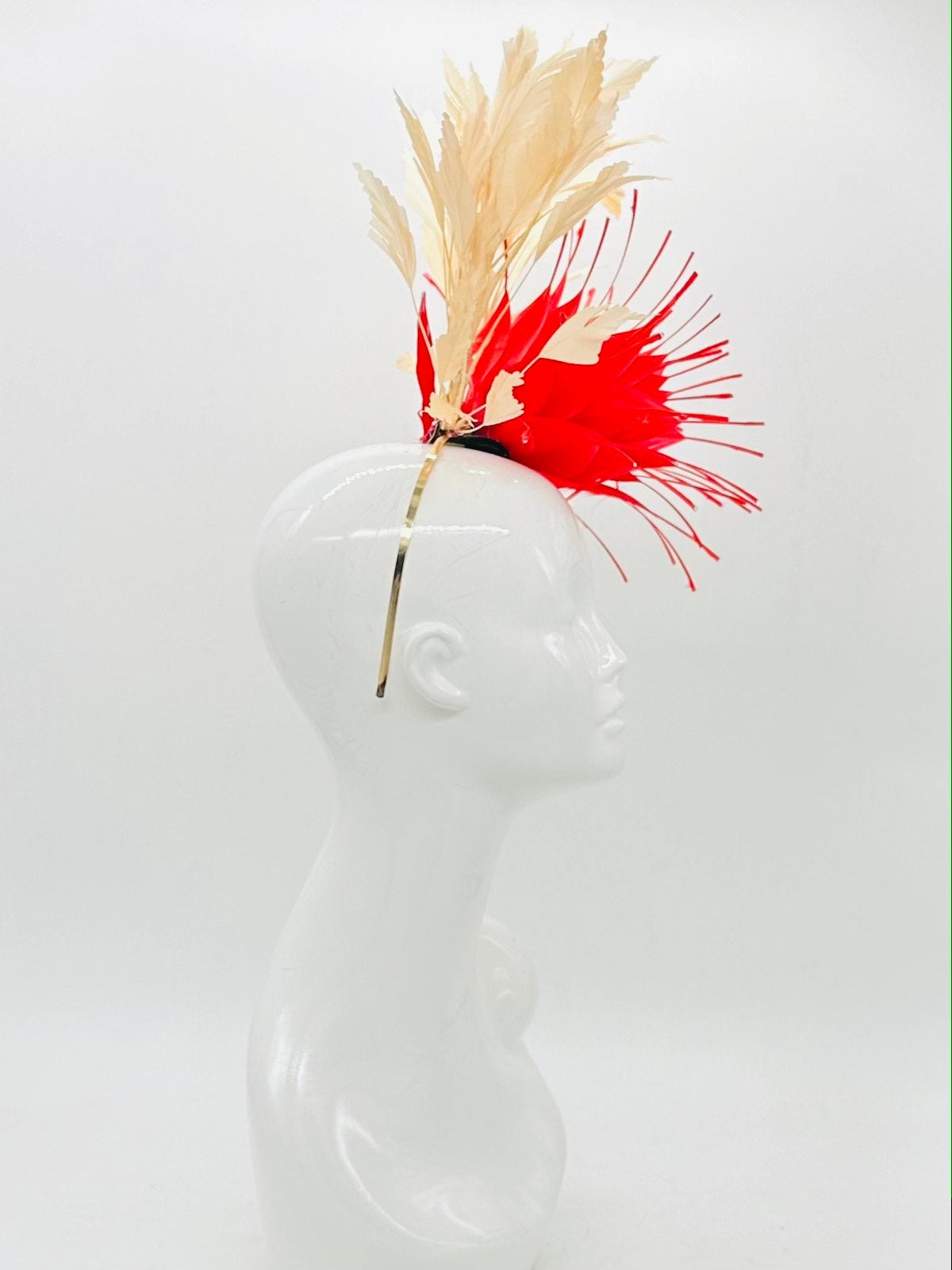 Red and beige spiral colored Kentucky Derby Fascinator, (GOLD LINE)
