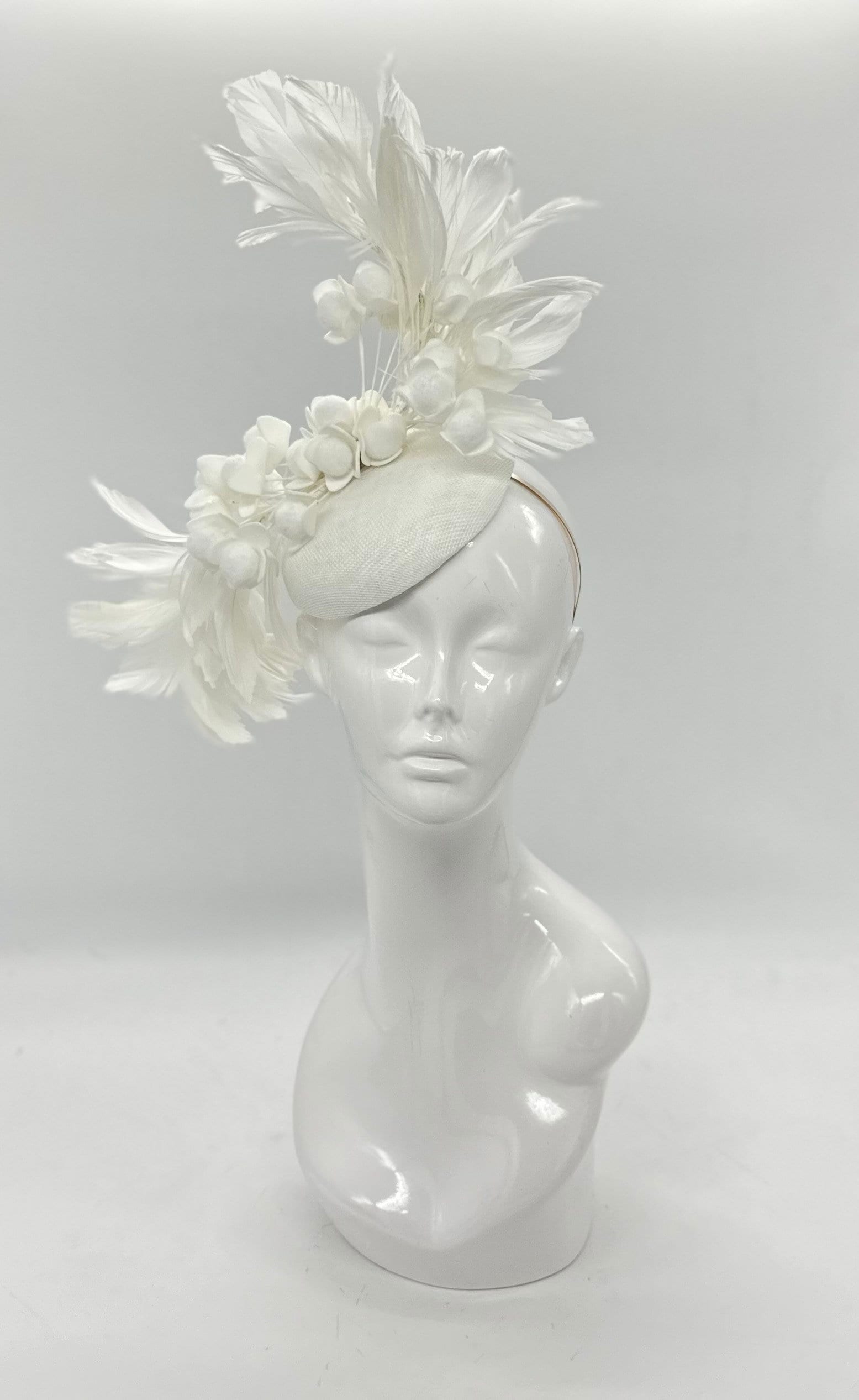 Extravagant white feather Derby Fascinator, Kentucky Derby Hat Alternative, Kentucky derby hat (GOLD LINE)