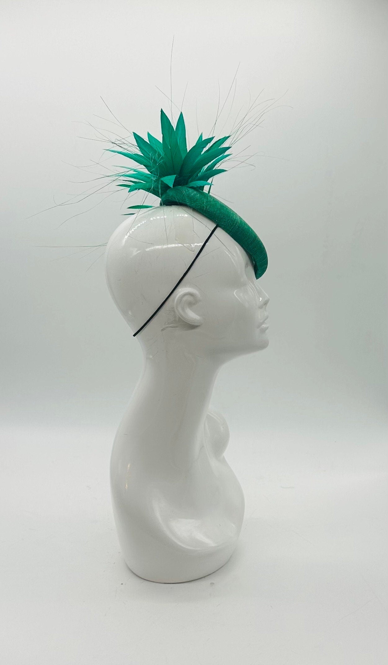 Emerald Green Derby Fascinator, Kentucky Derby Hat Alternative, Kentucky derby hat, (SILVER LINE, multiple color options available)