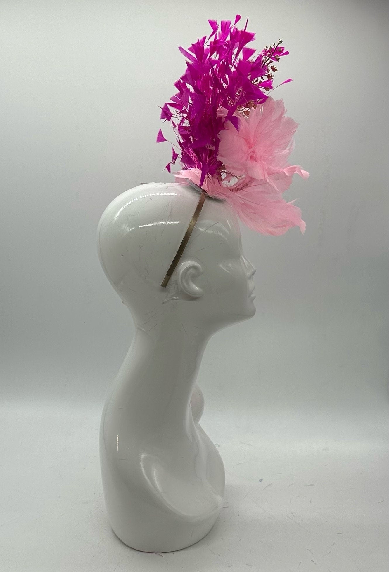 Light Pink, Gold, FuchsiaDerby Fascinator, Kentucky Derby Hat Alternative, Kentucky derby hat (GOLD LINE)